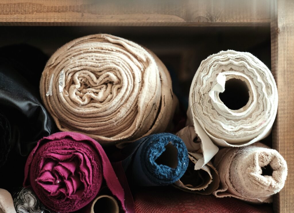 Sélection de tissus éco-responsables pour la couture durable et respectueuse de l’environnement